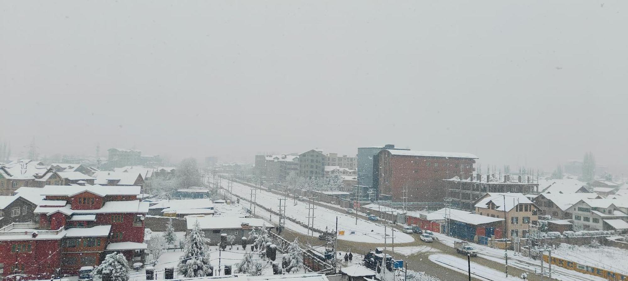 Arco Hotels And Resorts Srinagar Exterior photo