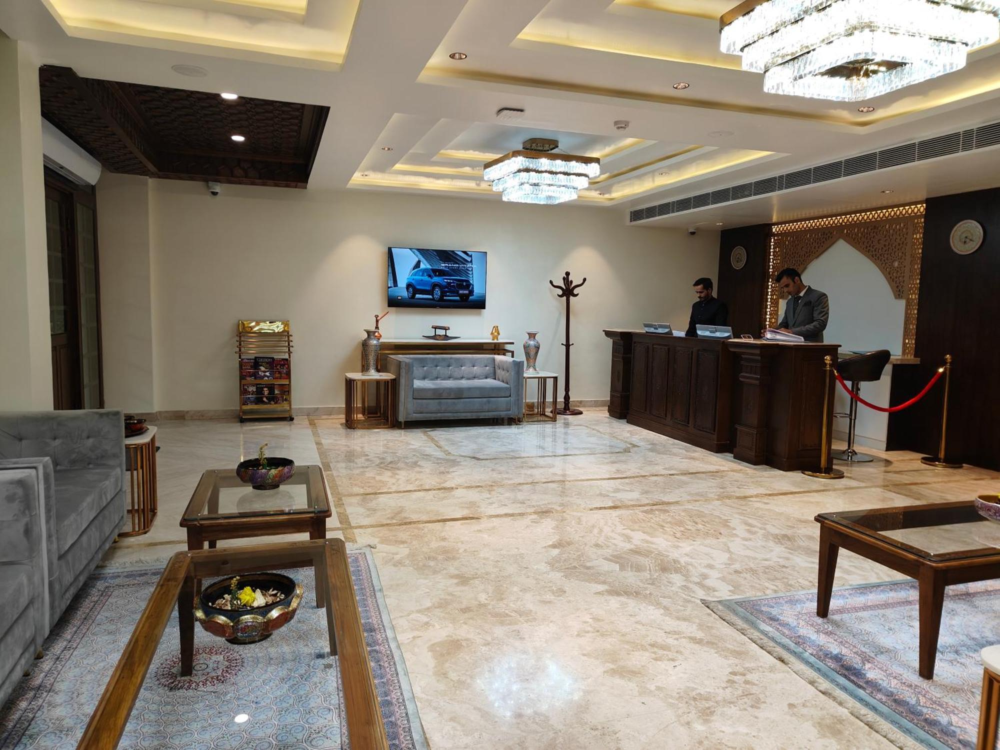 Arco Hotels And Resorts Srinagar Exterior photo