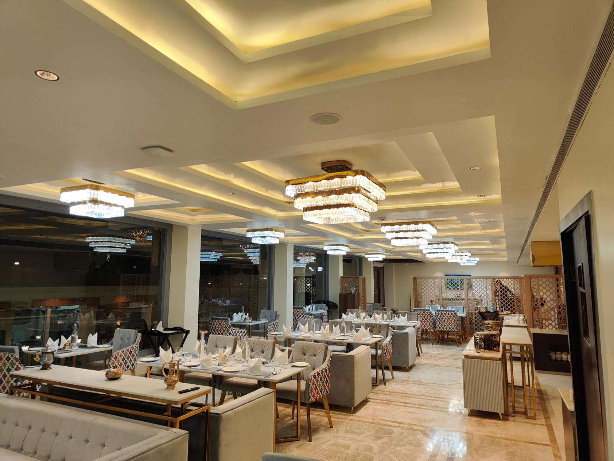 Arco Hotels And Resorts Srinagar Exterior photo